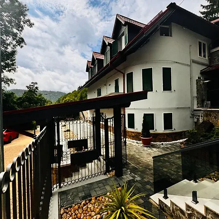 Apartamento Ylly Aparts *