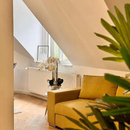 Ylly Aparts Apartamento