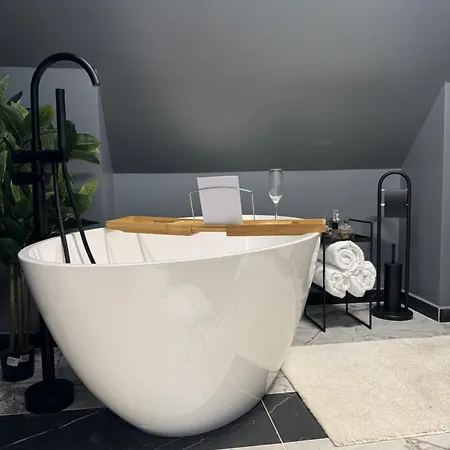 Ylly Aparts Apartamento *