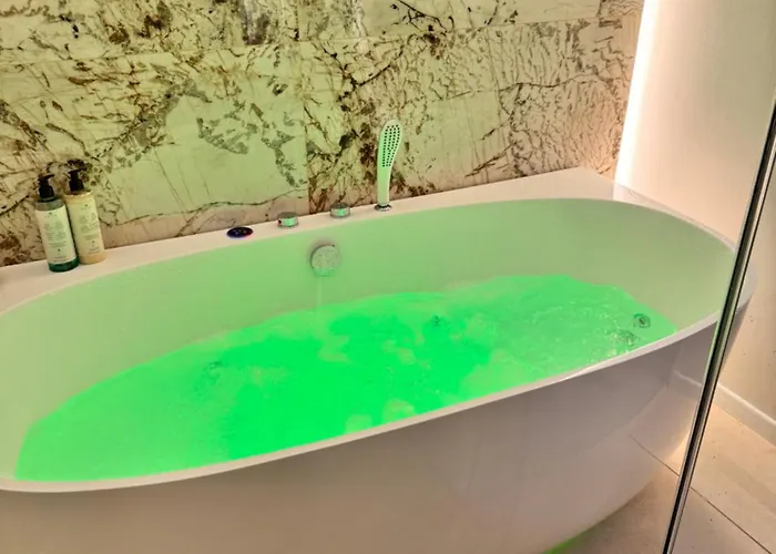 Ylly Aparts * 브라쇼브