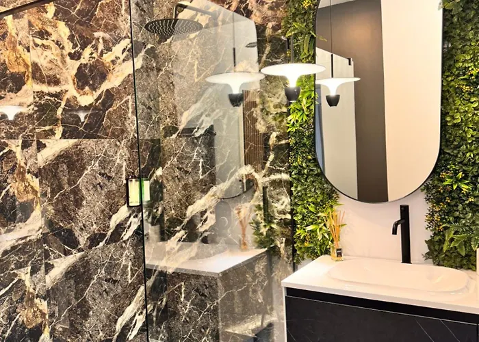 Ylly Aparts 브라쇼브